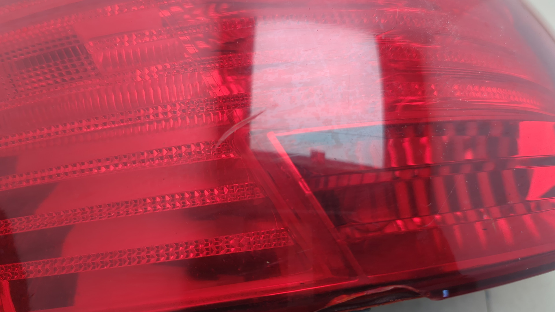 Фонарь задний левый