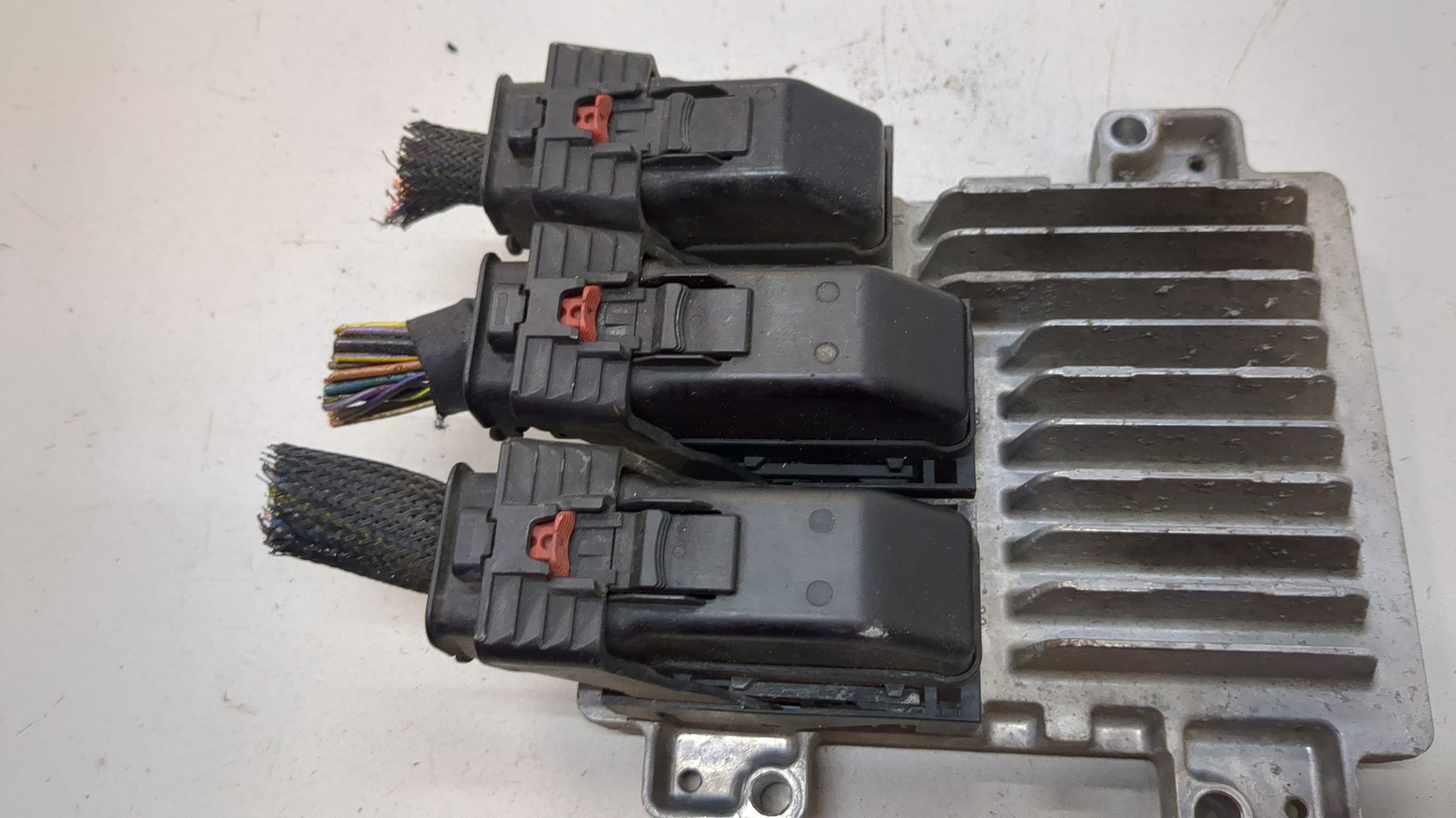 Блок управления двигателем