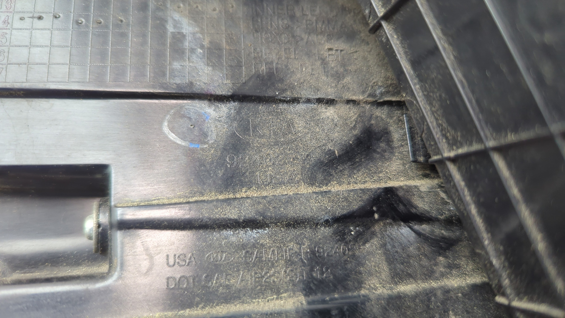 Фонарь задний правый