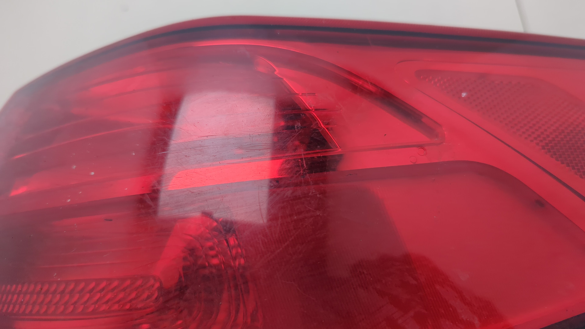 Фонарь задний правый