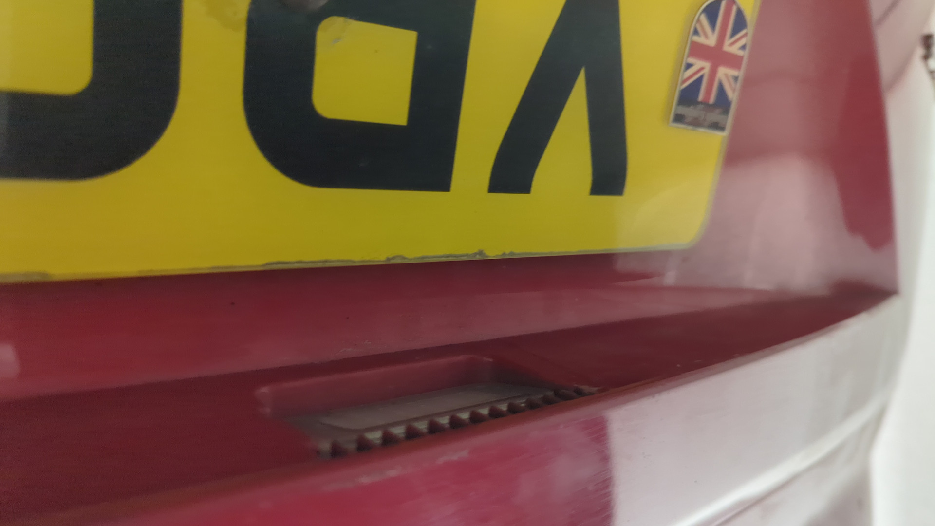 Дверь багажника