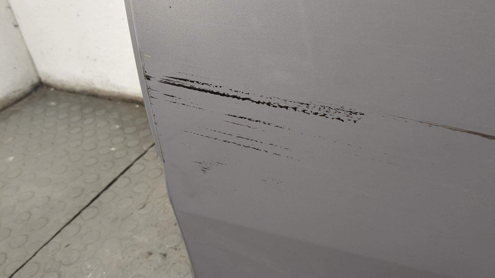 Дверь задняя левая