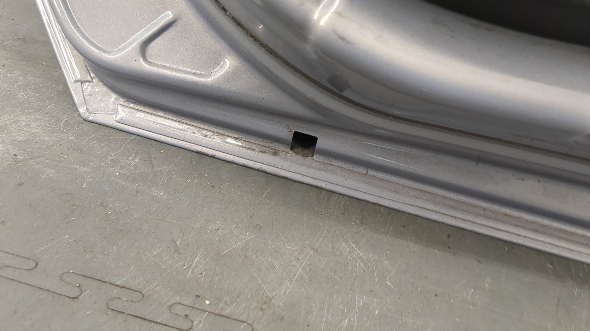 Дверь задняя левая