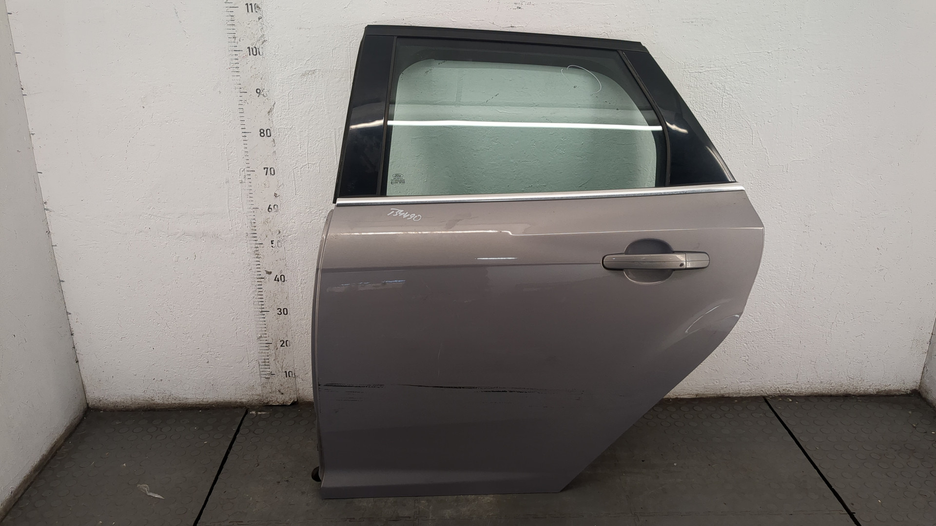 Дверь задняя левая