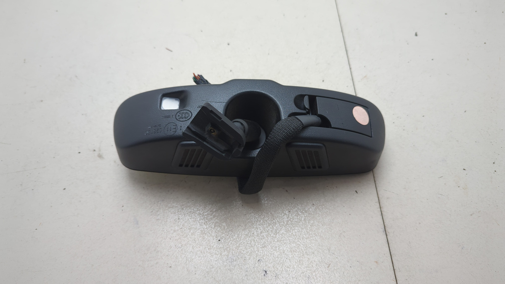 Зеркало заднего вида