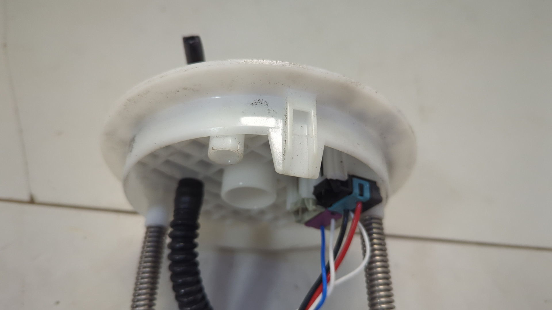 Насос топливный электрический