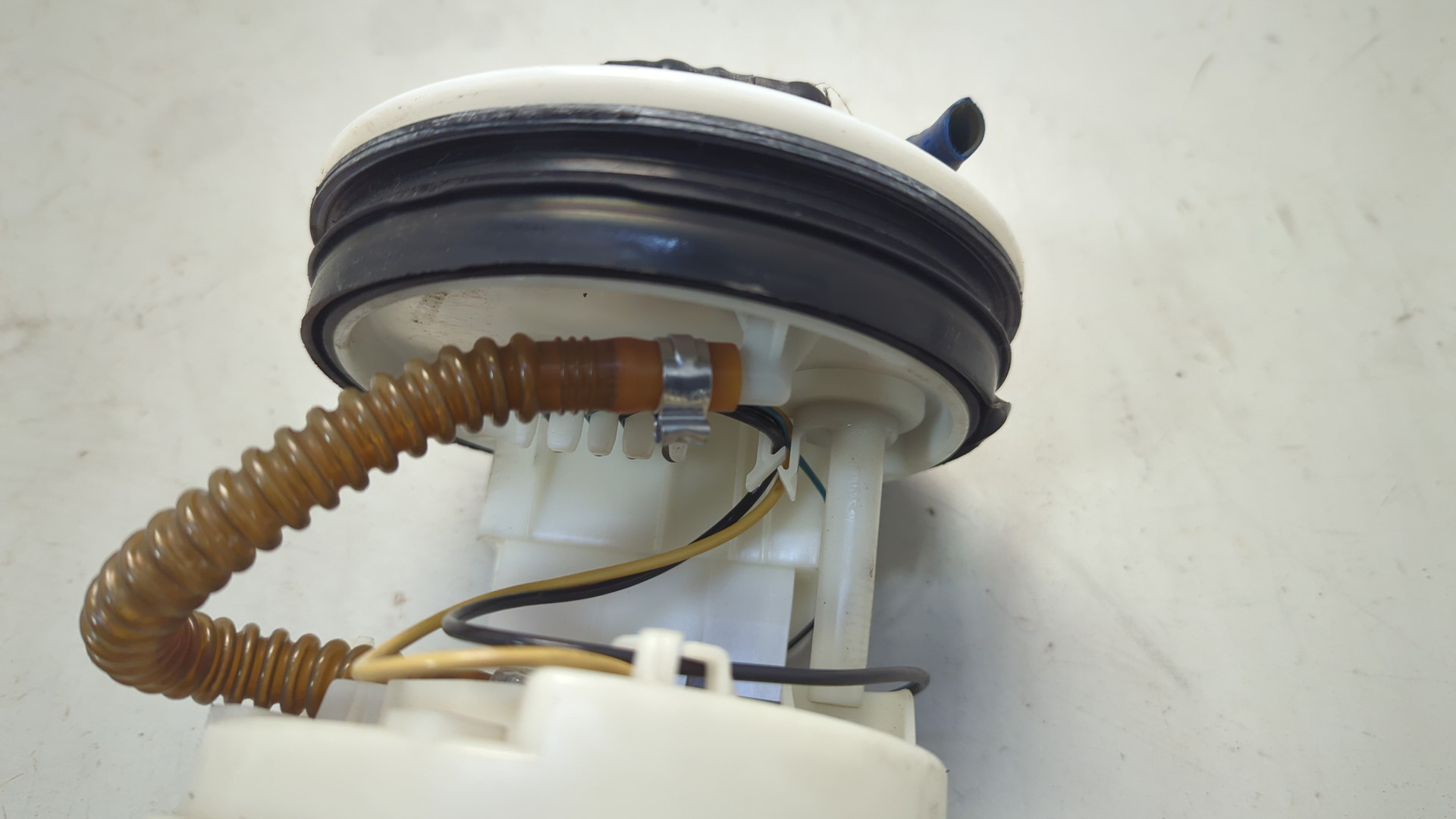 Насос топливный электрический