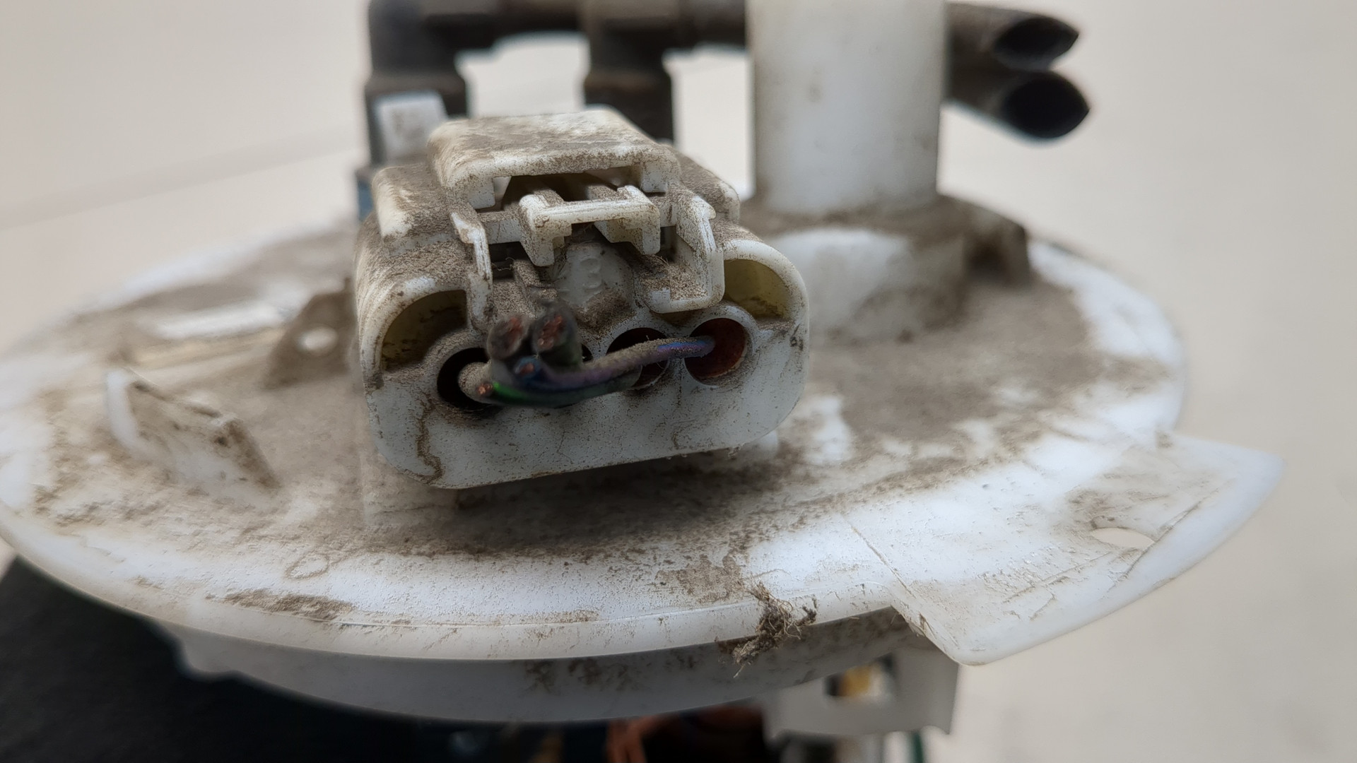 Насос топливный электрический