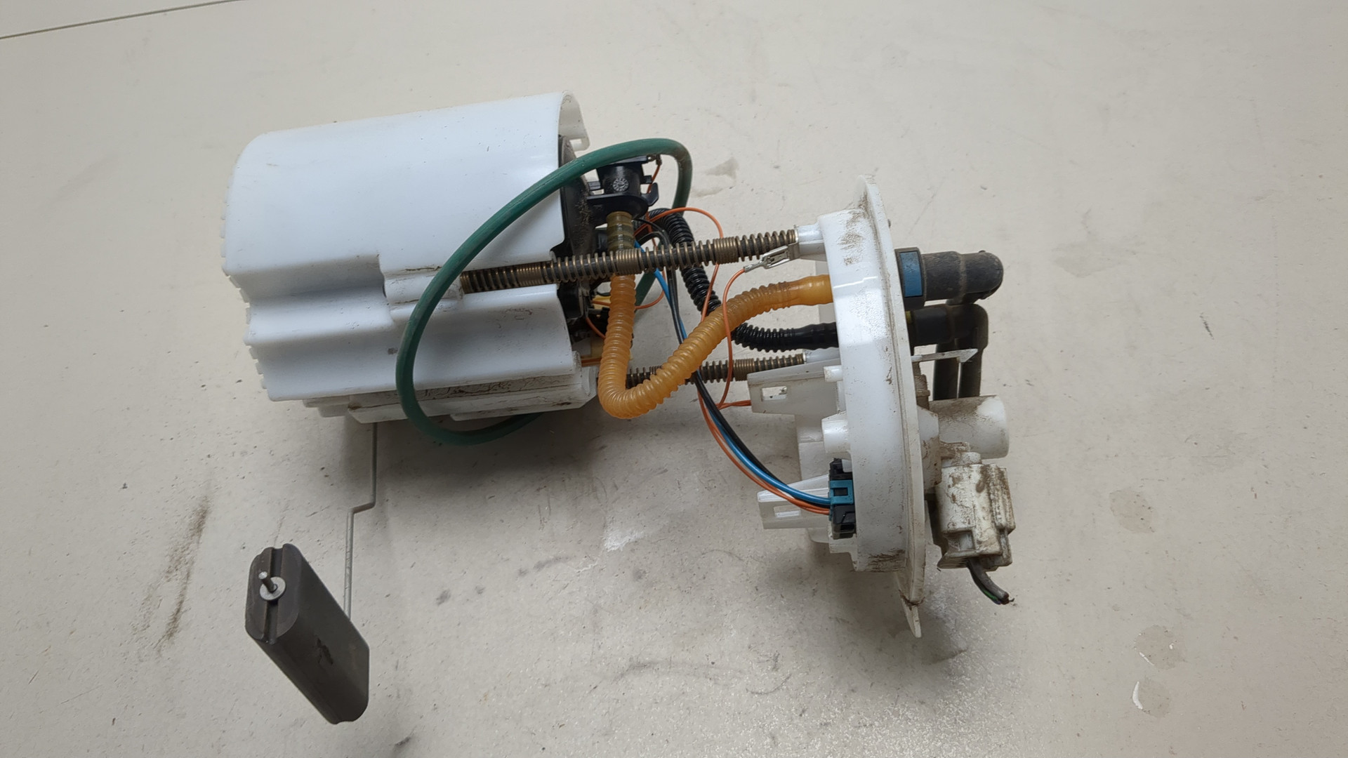 Насос топливный электрический