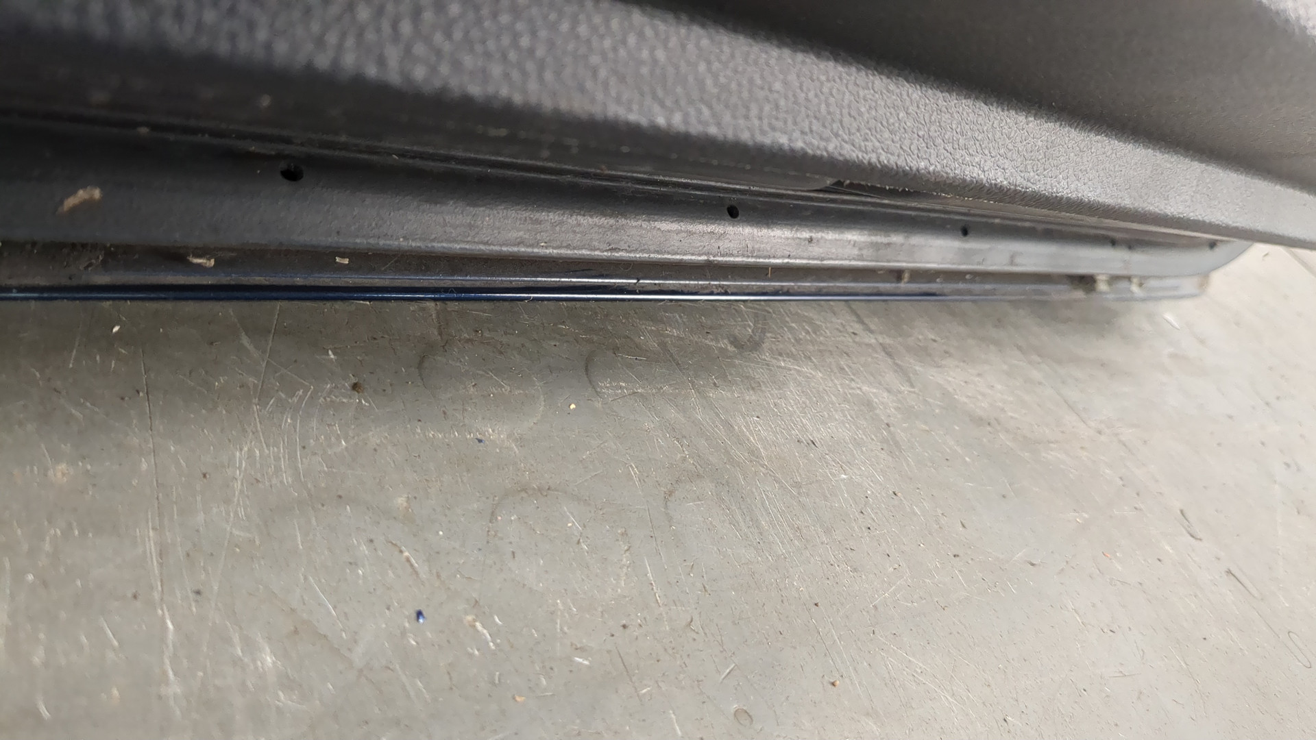 Дверь передняя левая