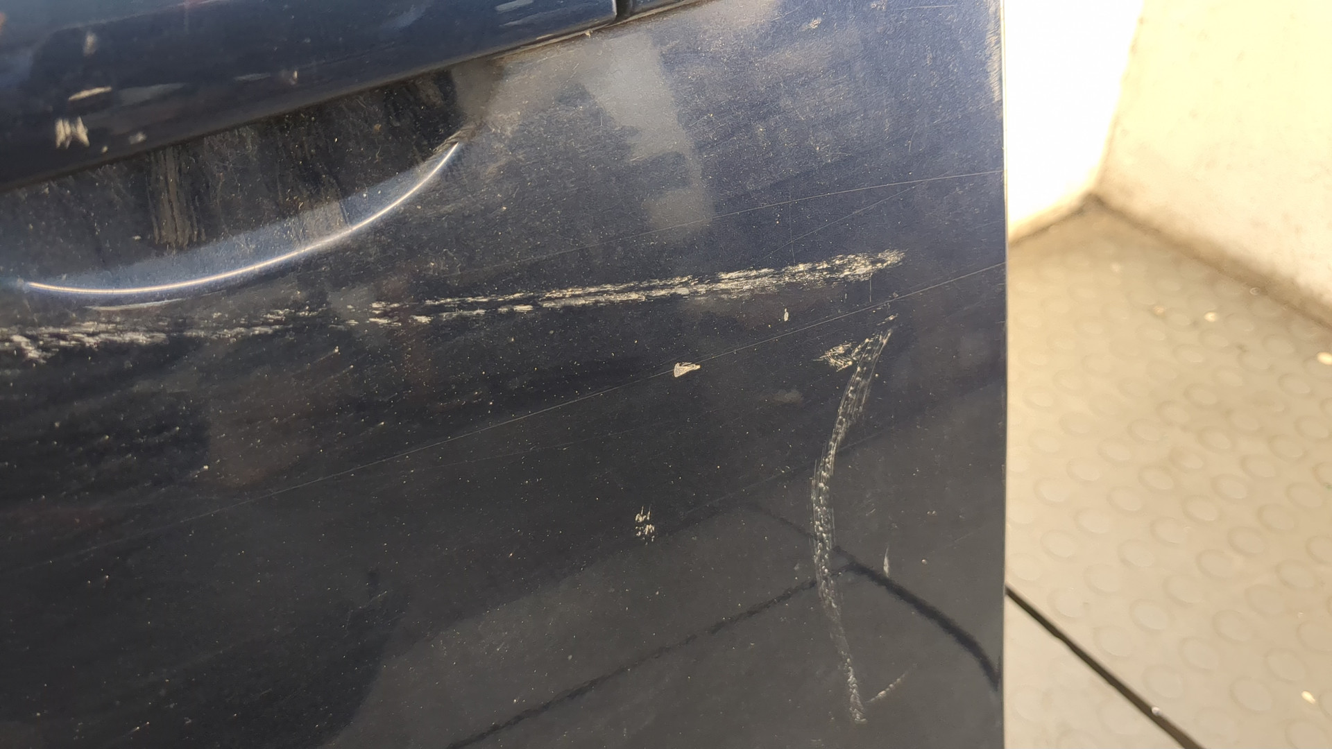 Дверь передняя левая