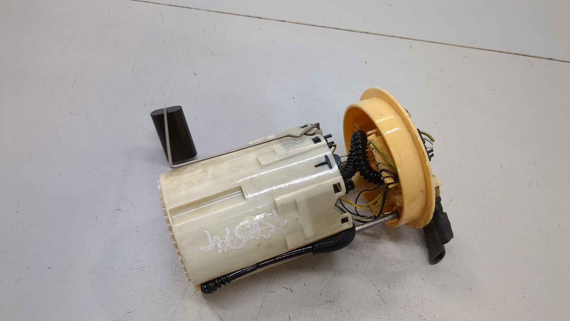 Насос топливный электрический