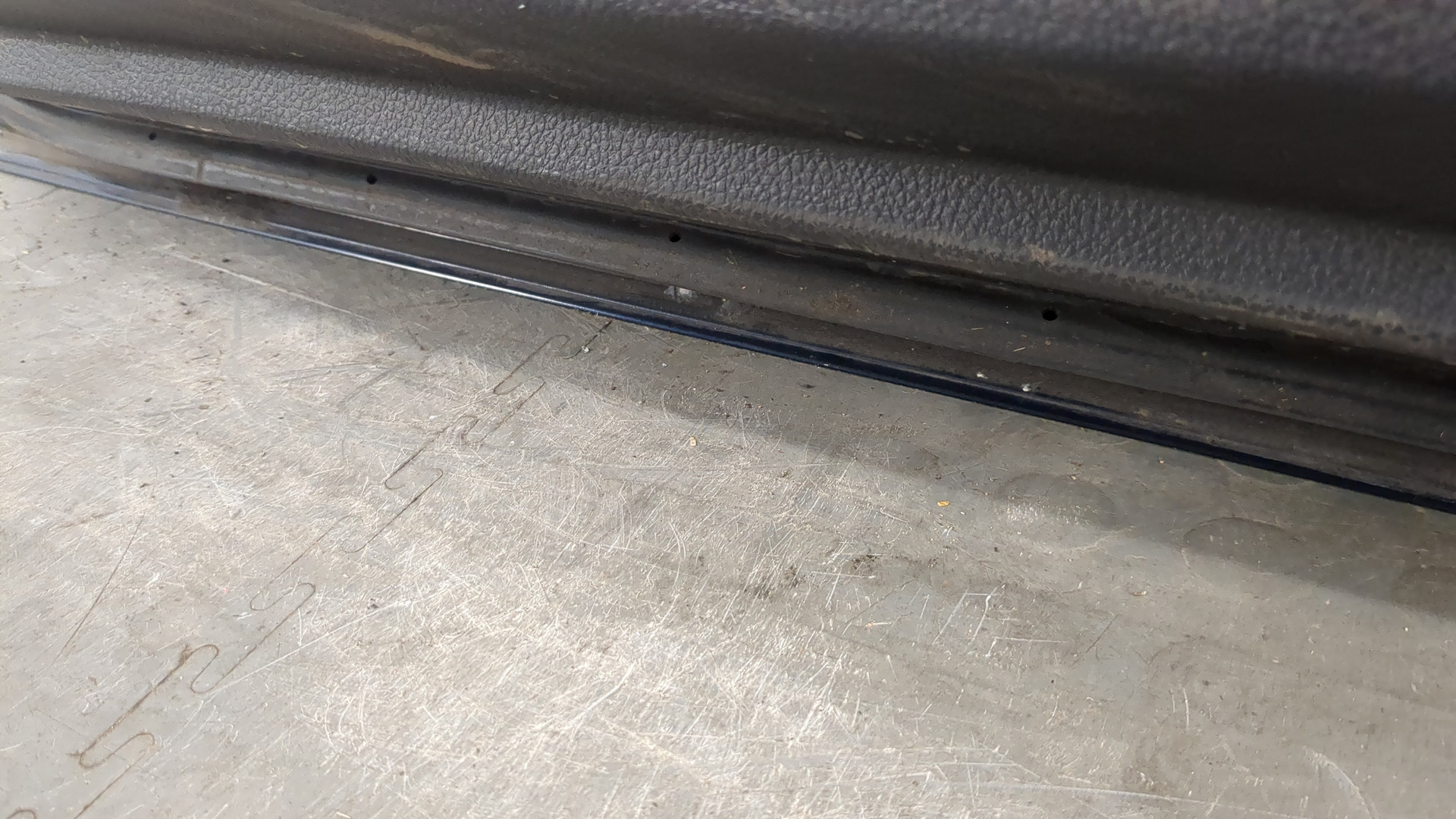 Дверь передняя правая