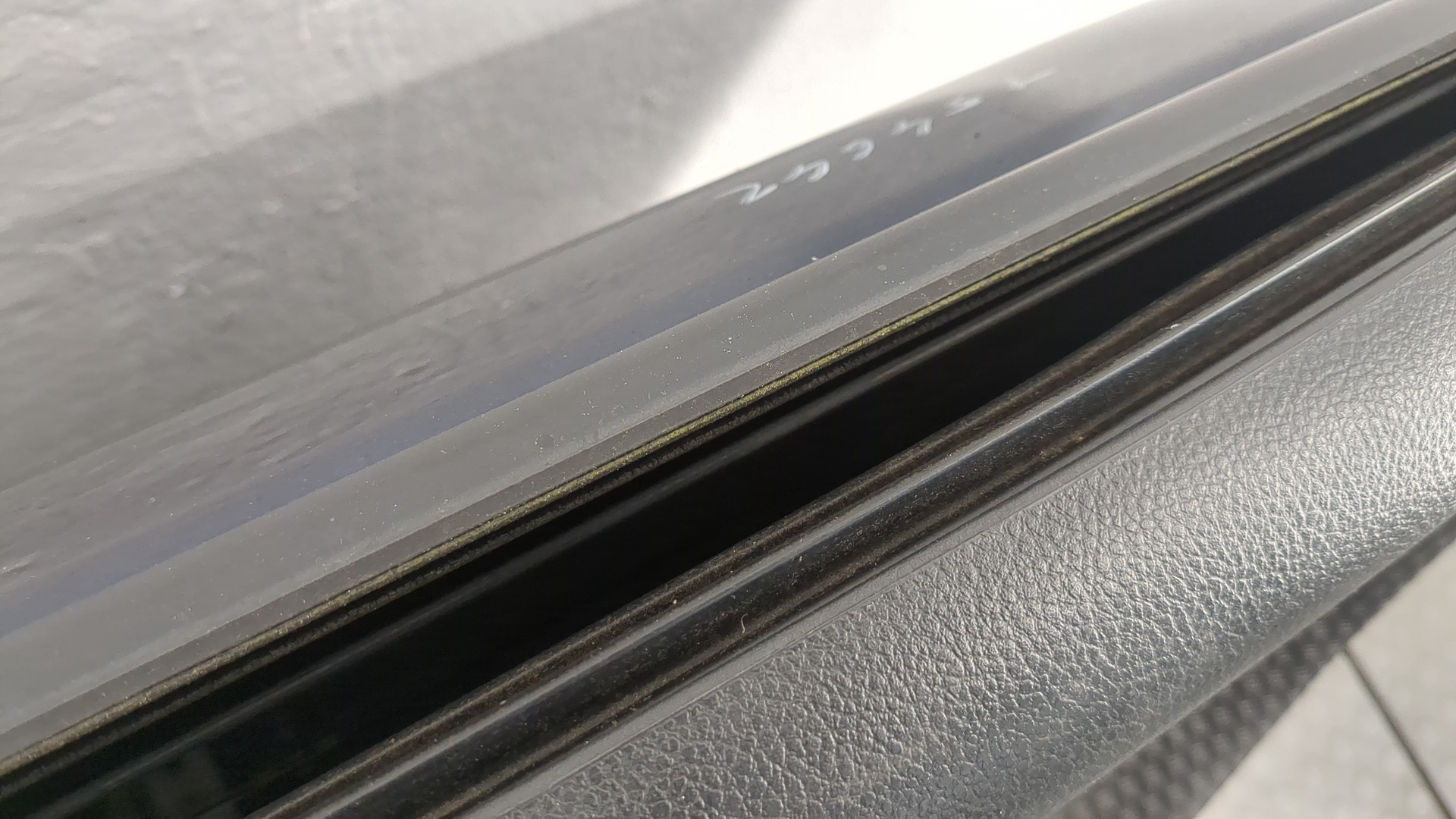 Дверь передняя правая