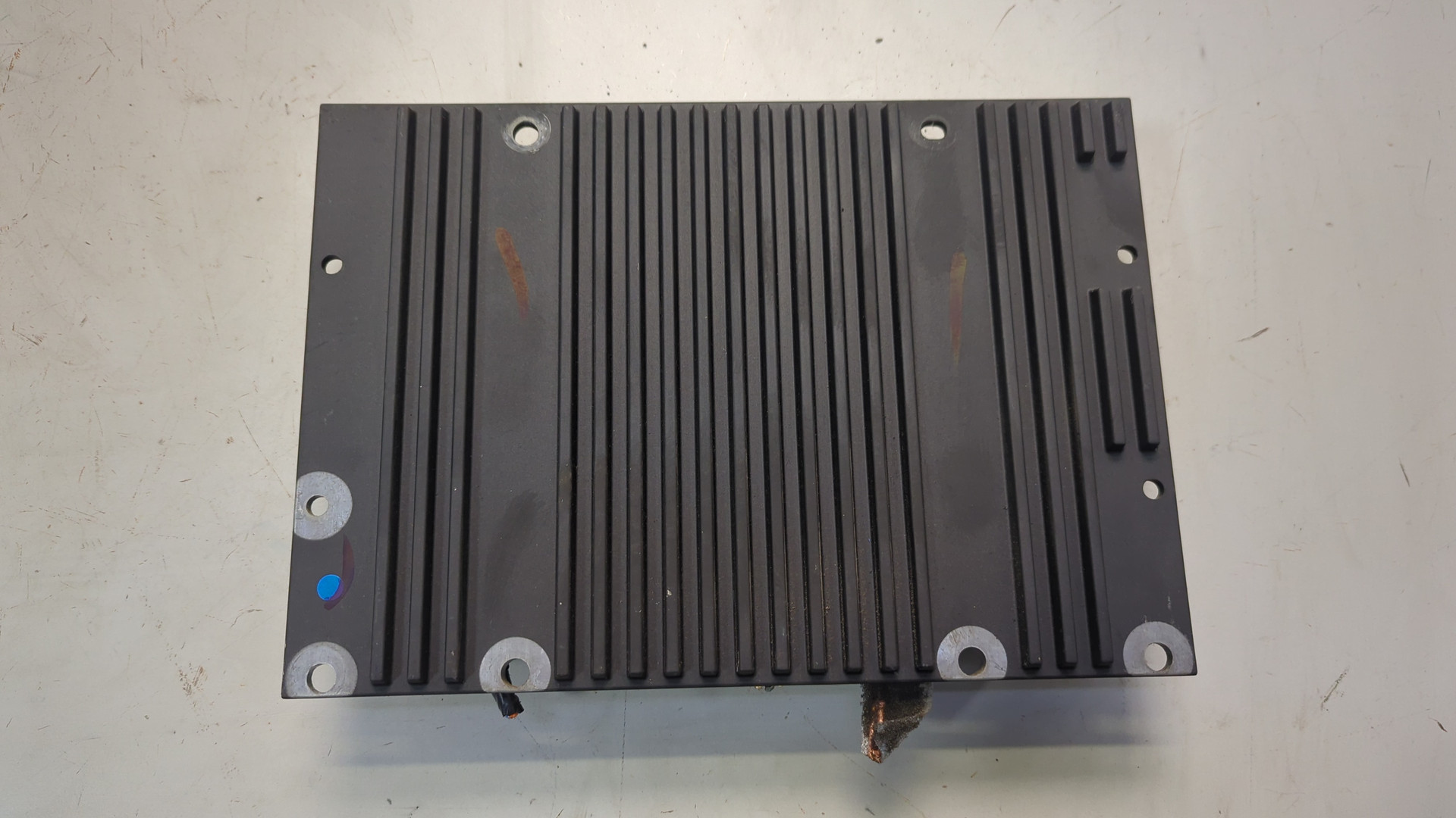 Усилитель акустической системы