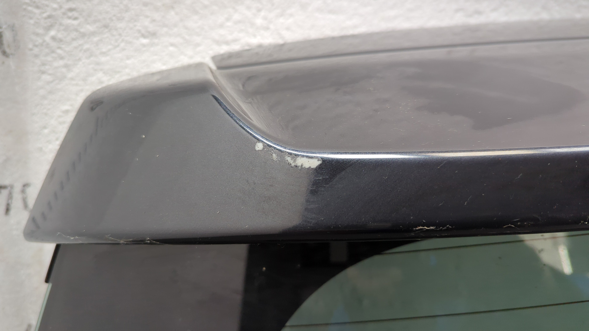 Дверь багажника