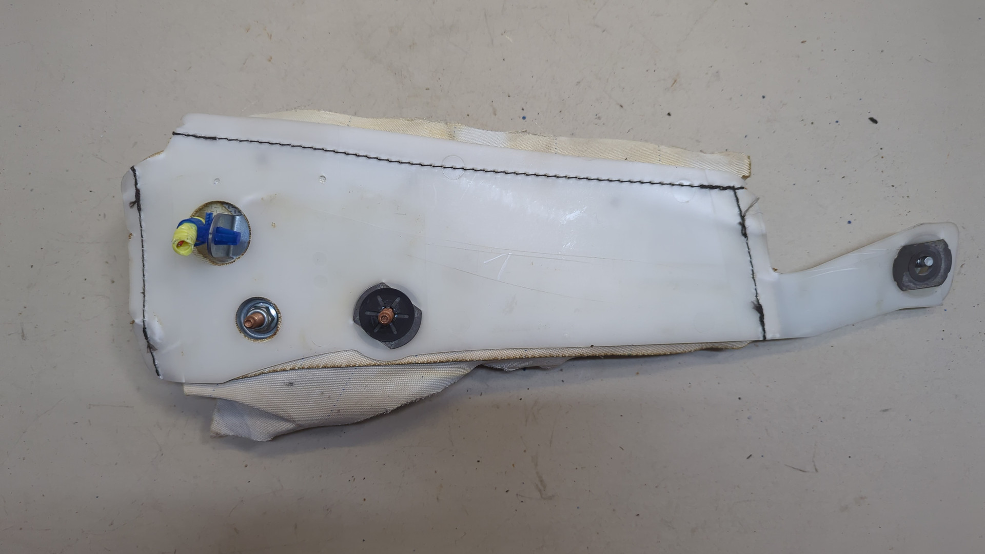 Подушка безопасности боковая (в сиденье)