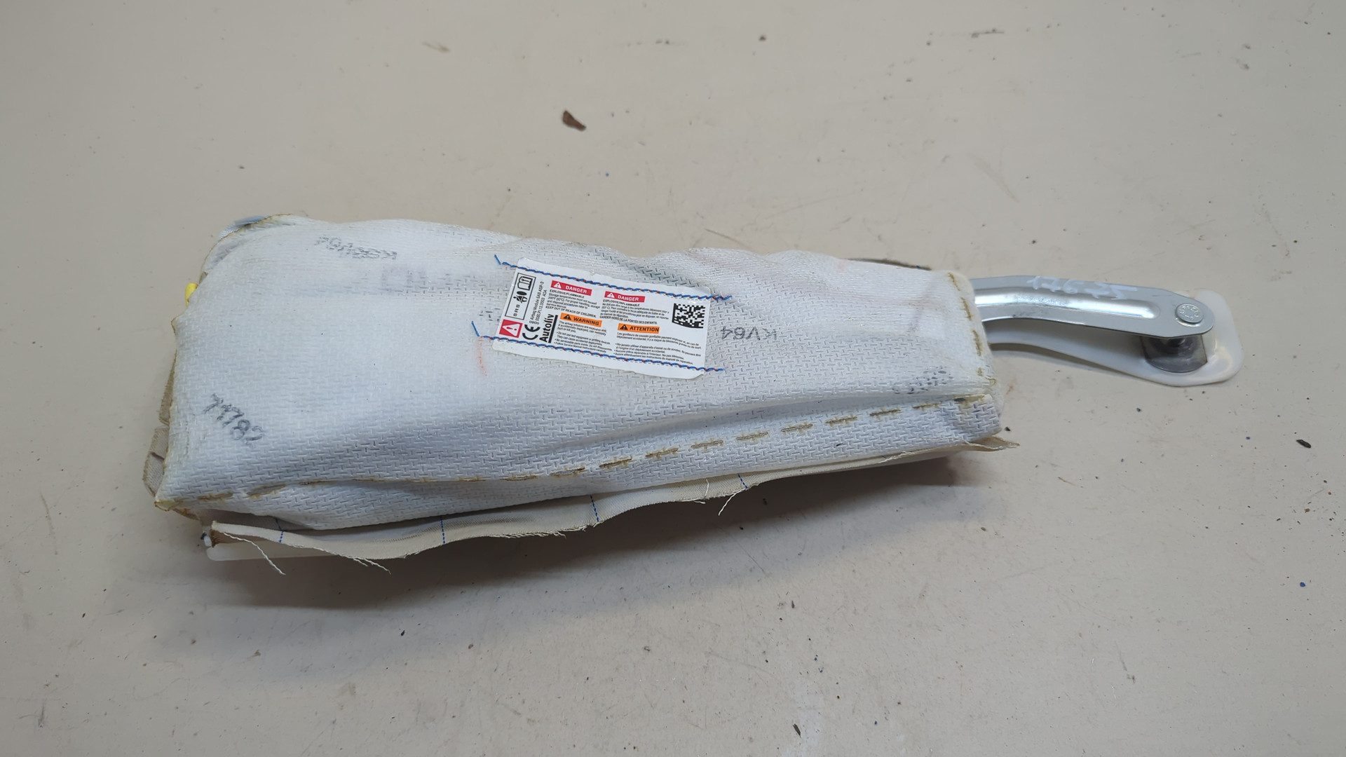 Подушка безопасности боковая (в сиденье)