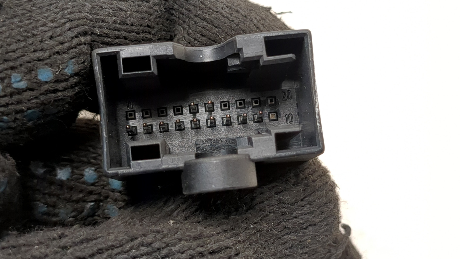 Зеркало правое электрическое