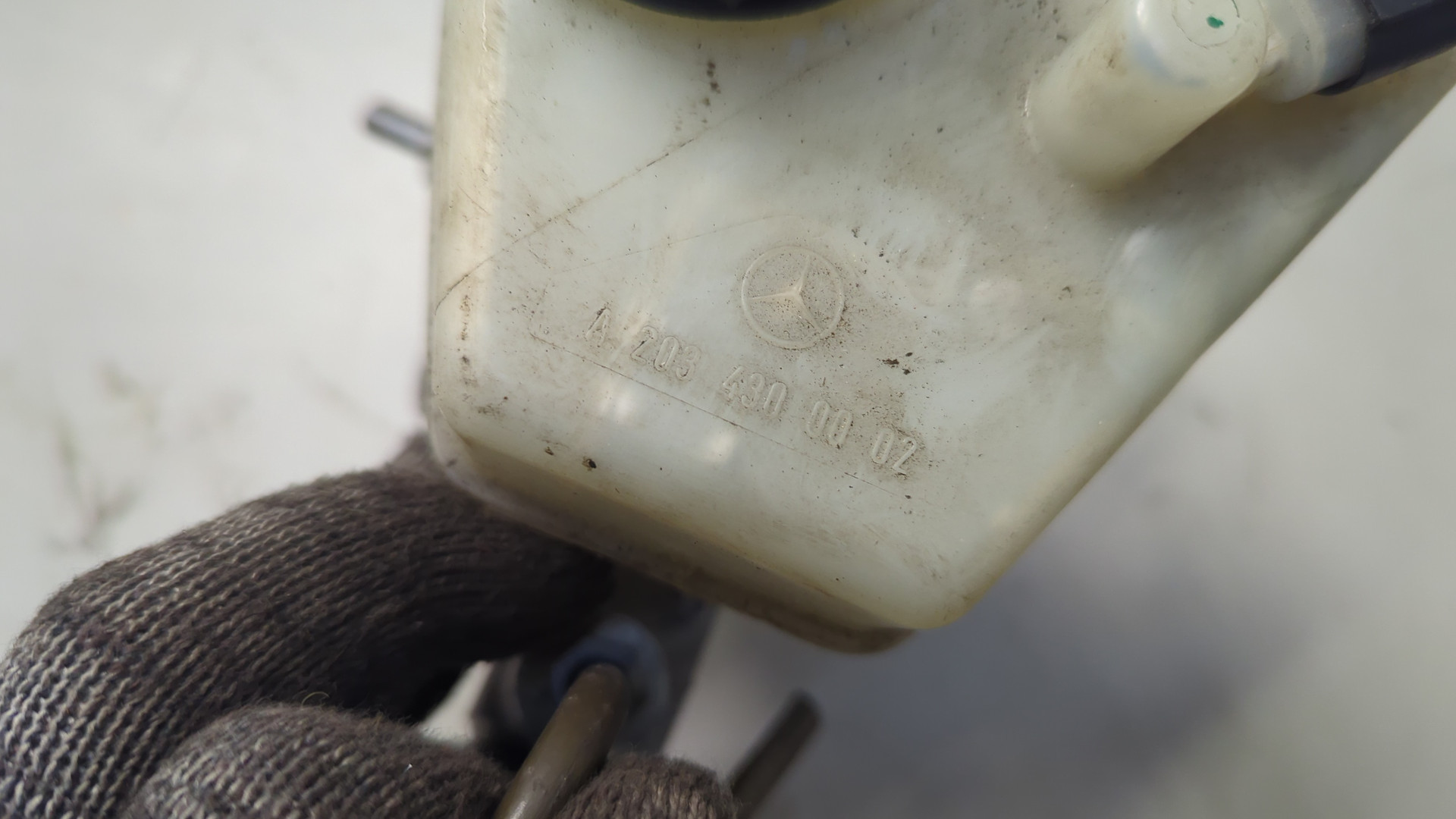 Цилиндр тормозной главный