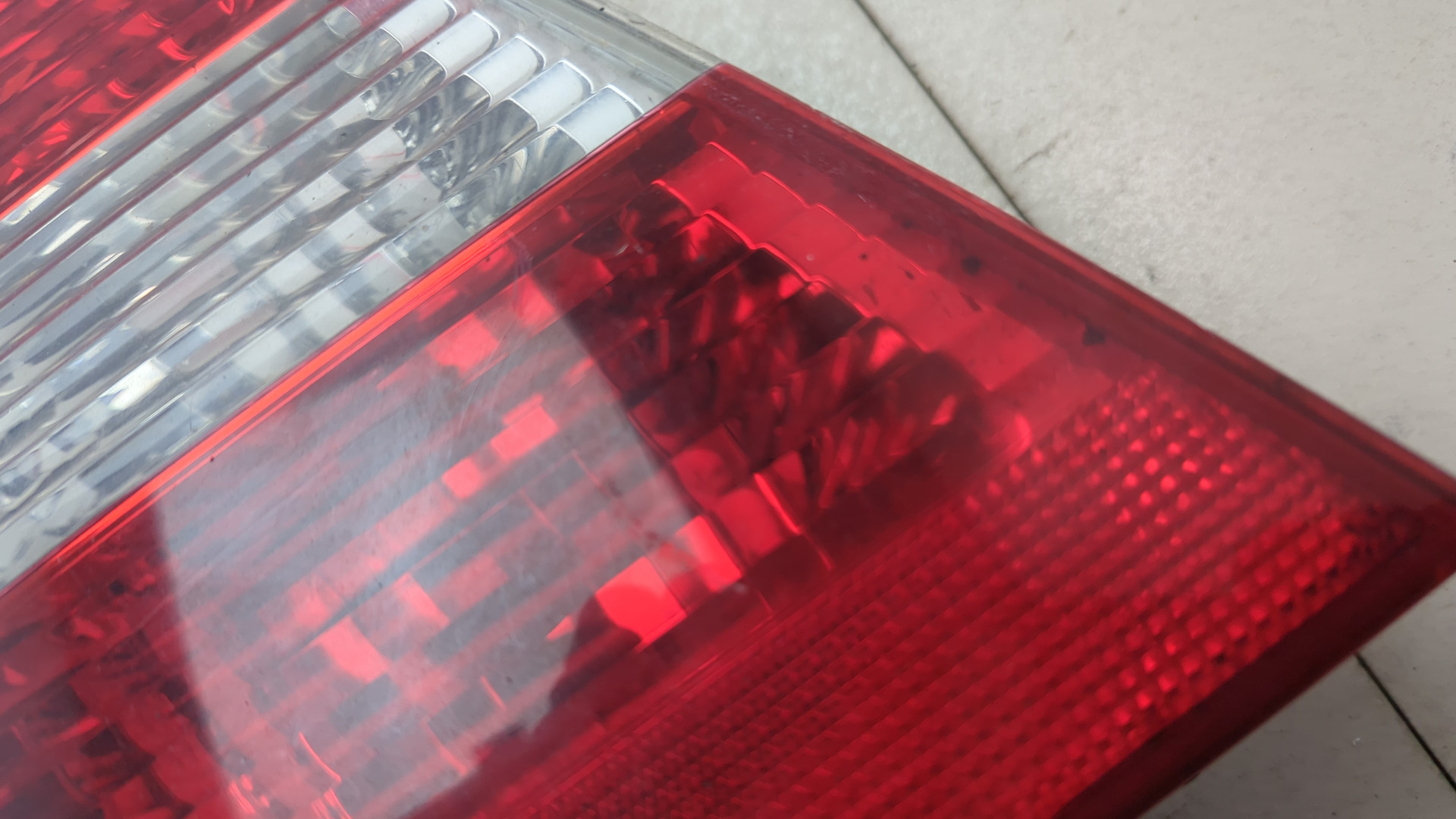 Фонарь задний левый