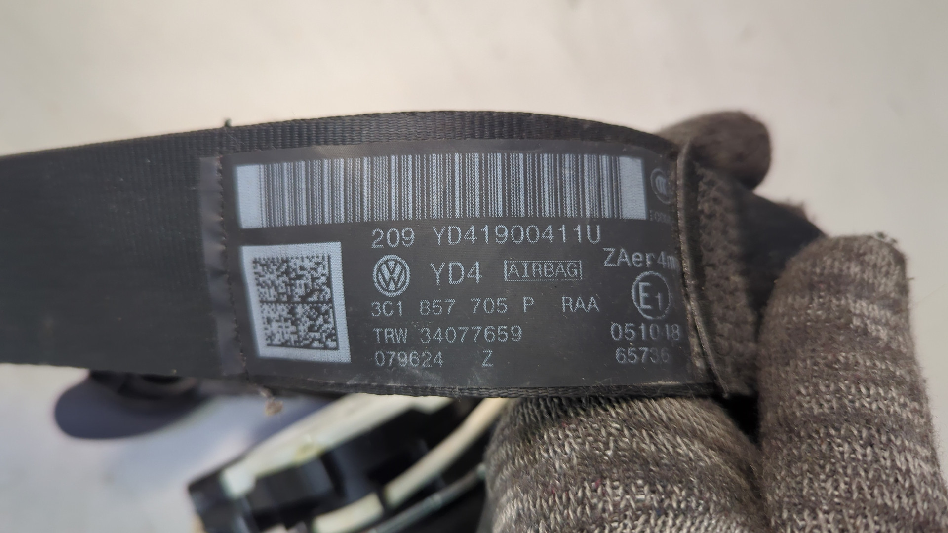 Ремень безопасности