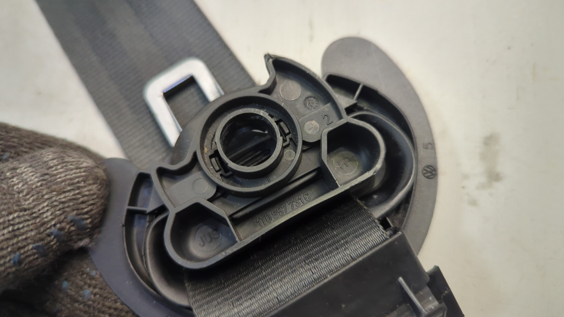 Ремень безопасности