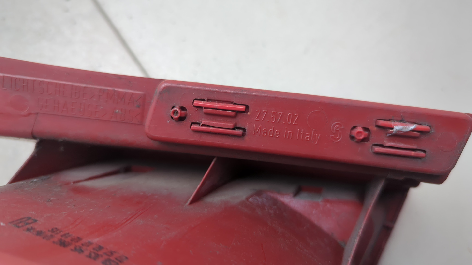 Фонарь задний правый