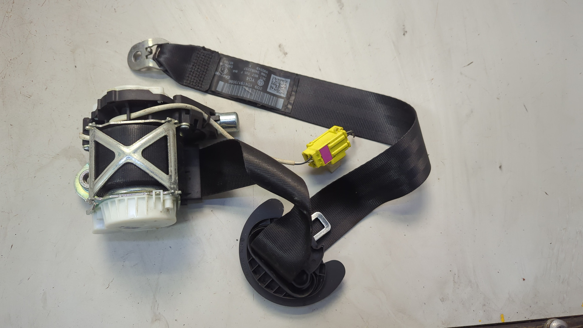 Ремень безопасности