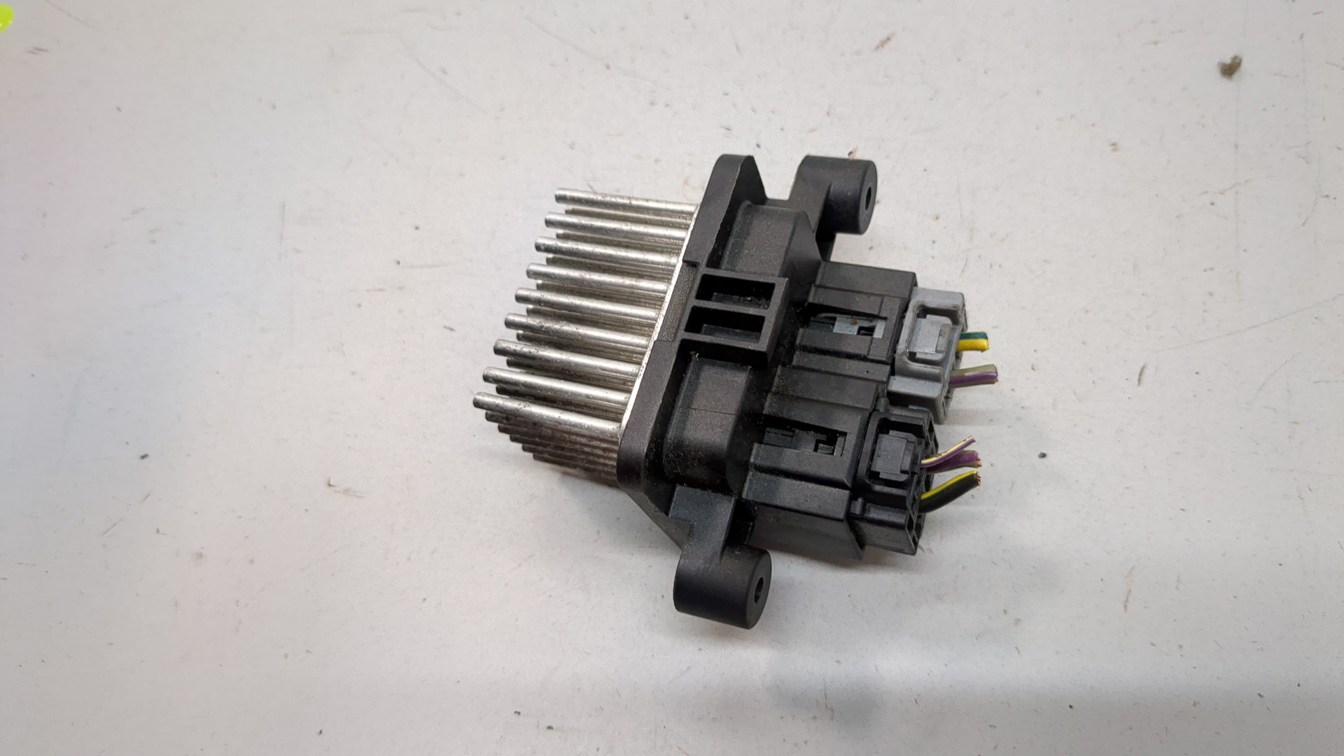 Резистор отопителя