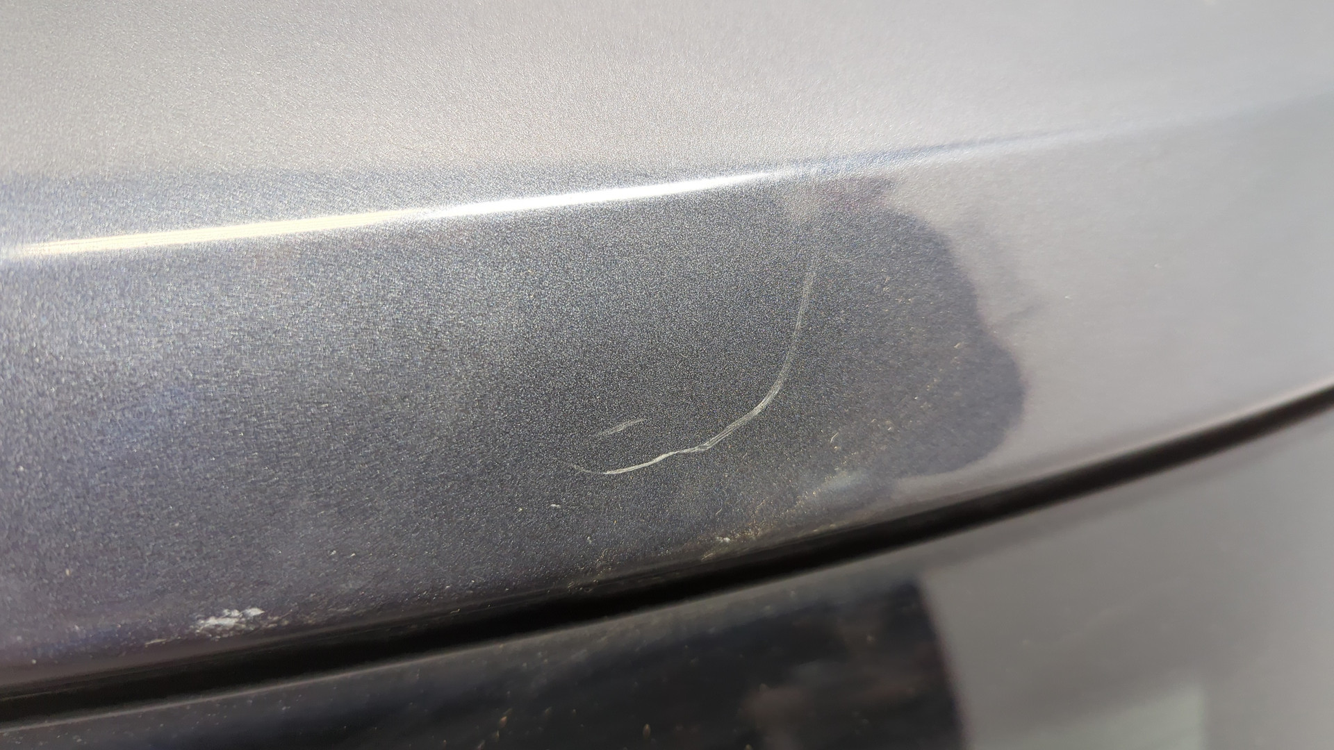 Дверь багажника