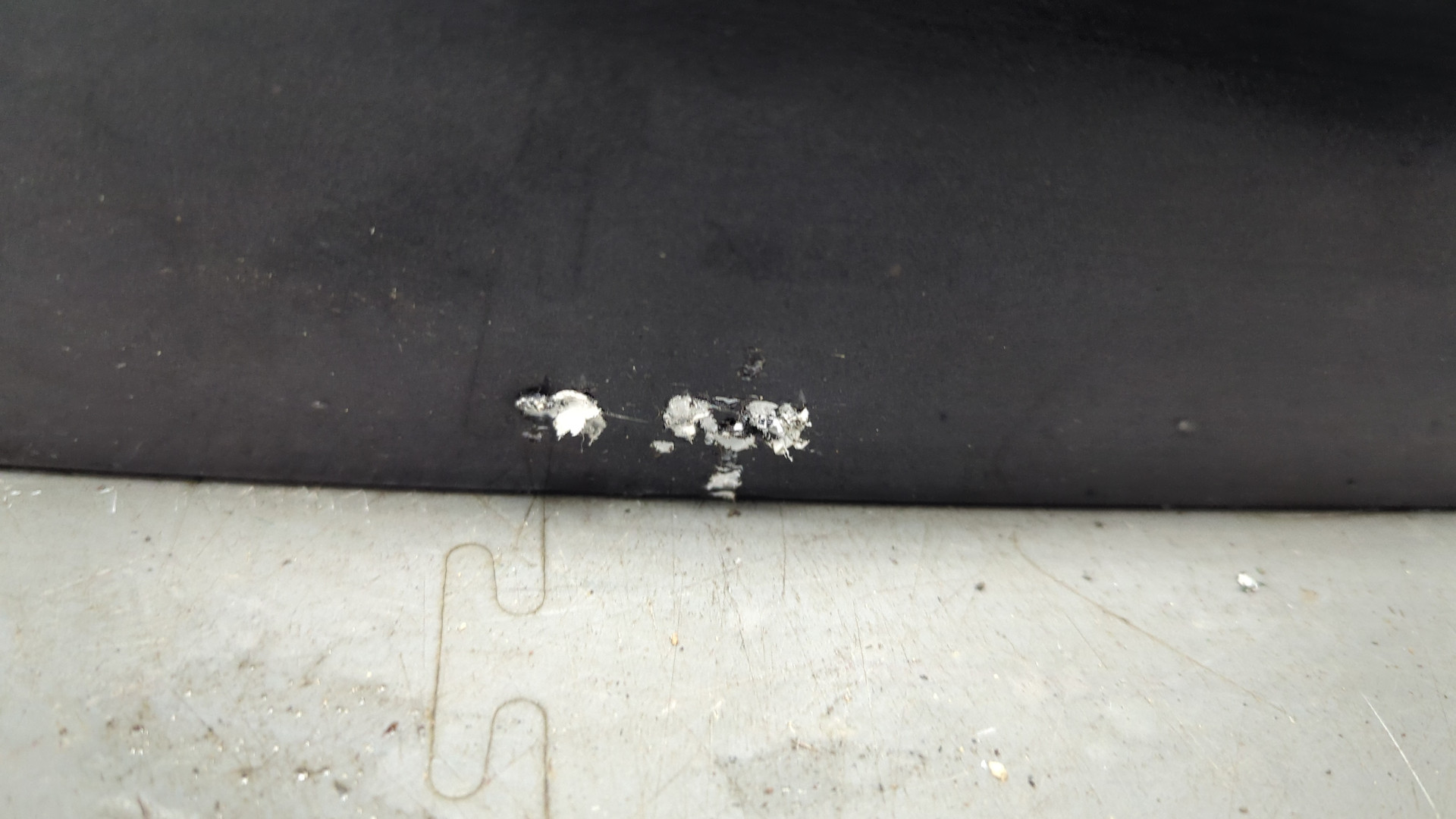 Дверь багажника