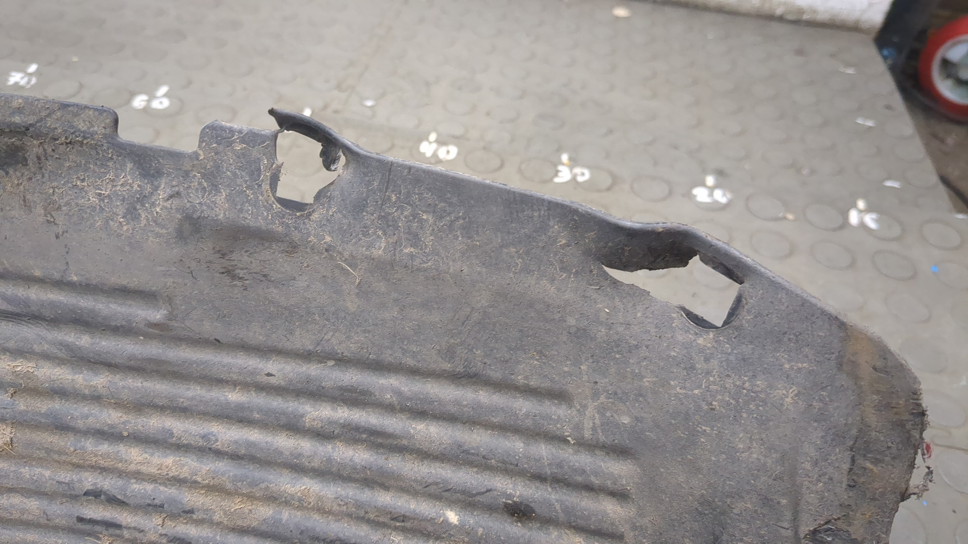 Локер передний левый