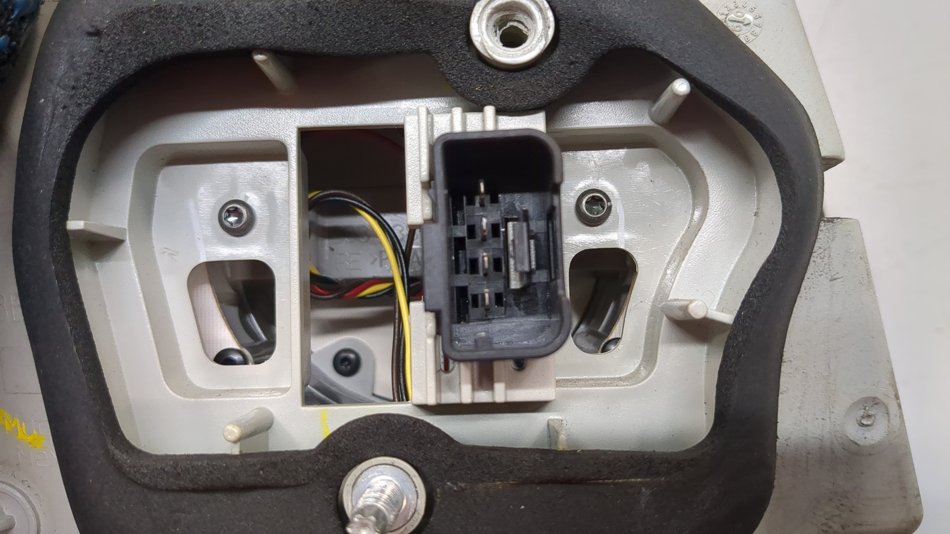 Фонарь задний правый