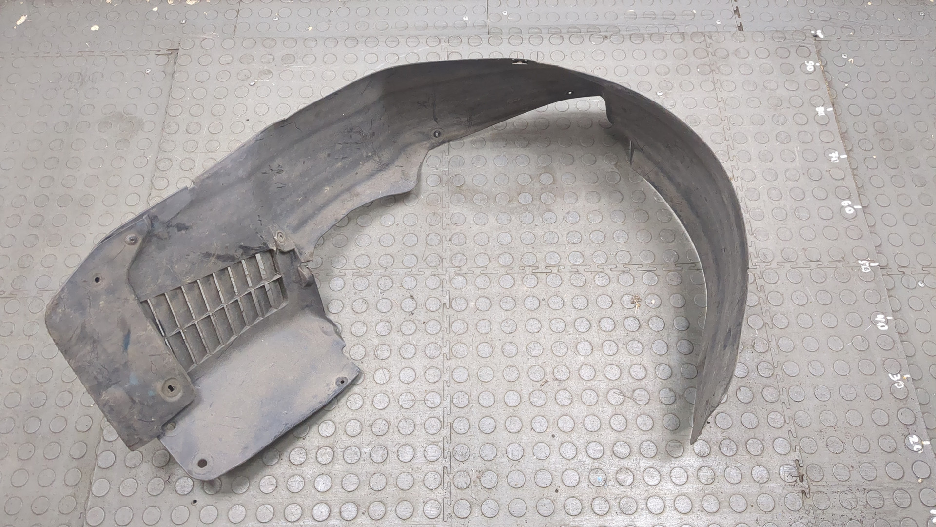 Локер передний левый