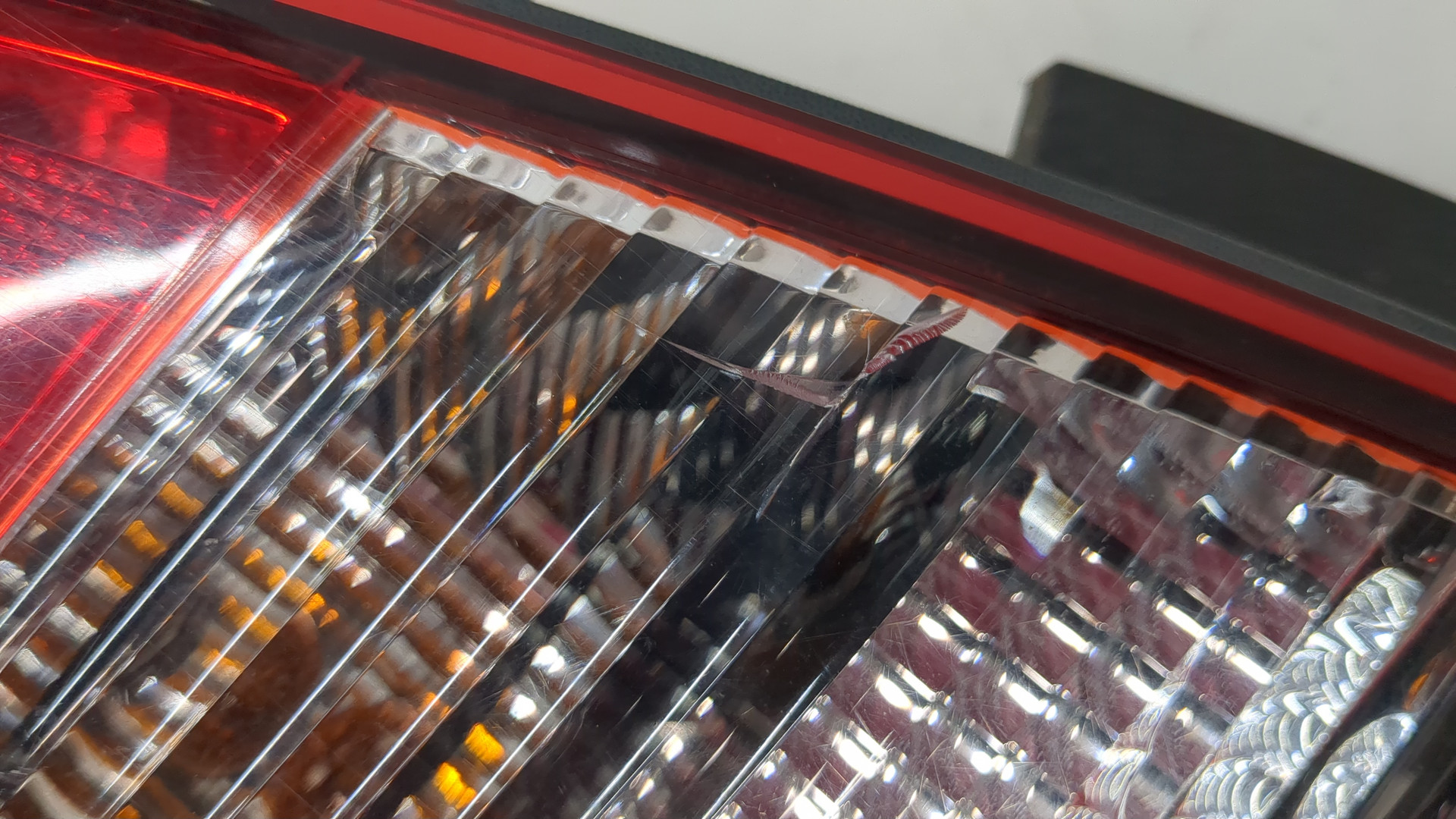 Фонарь задний левый