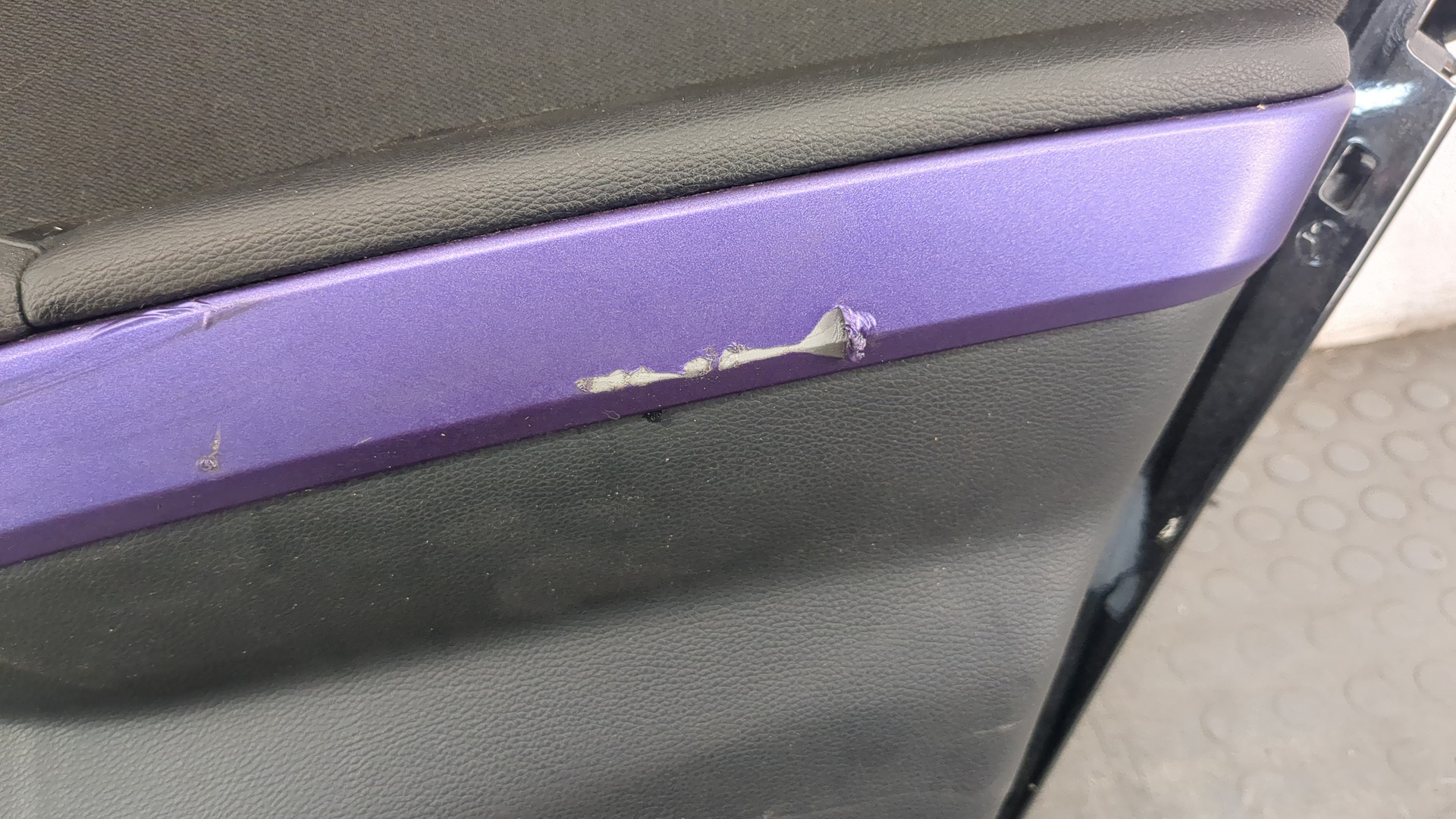 Дверь задняя правая