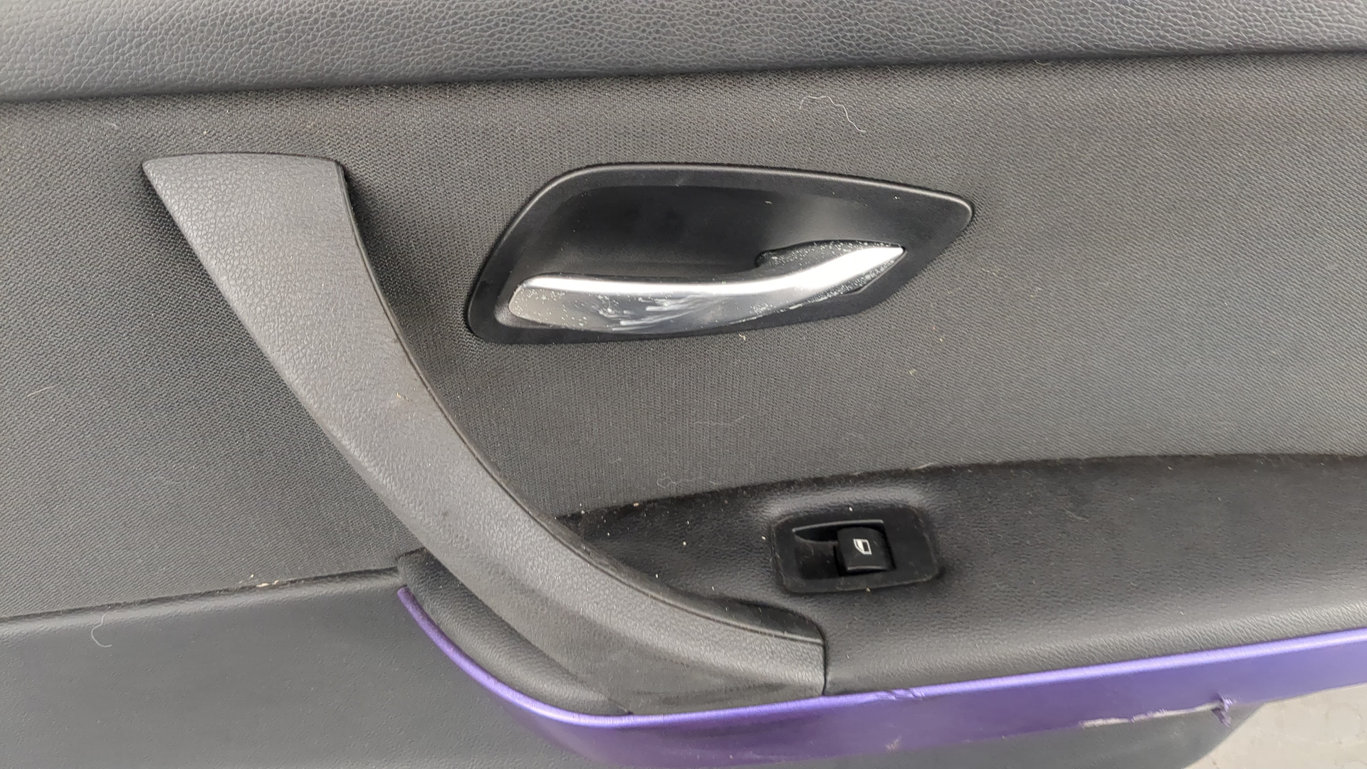 Дверь задняя правая