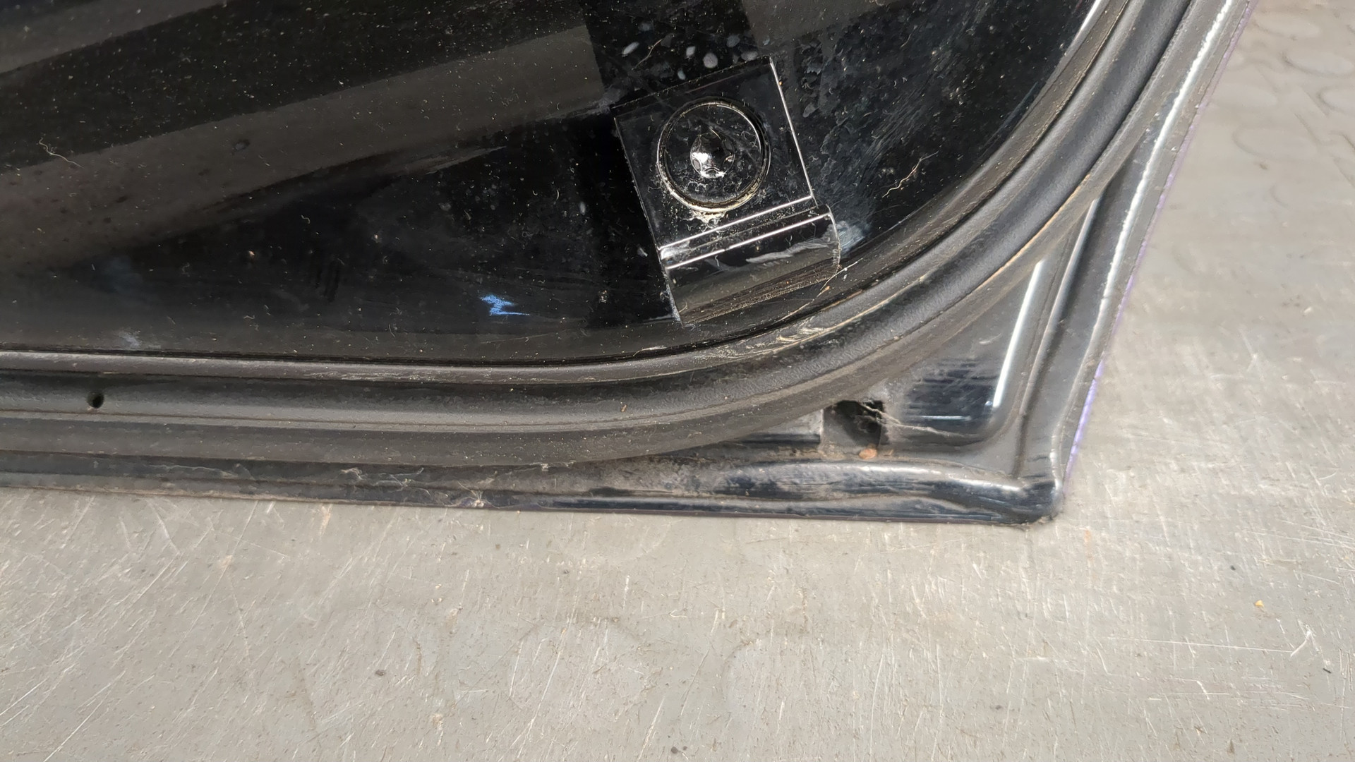 Дверь задняя правая