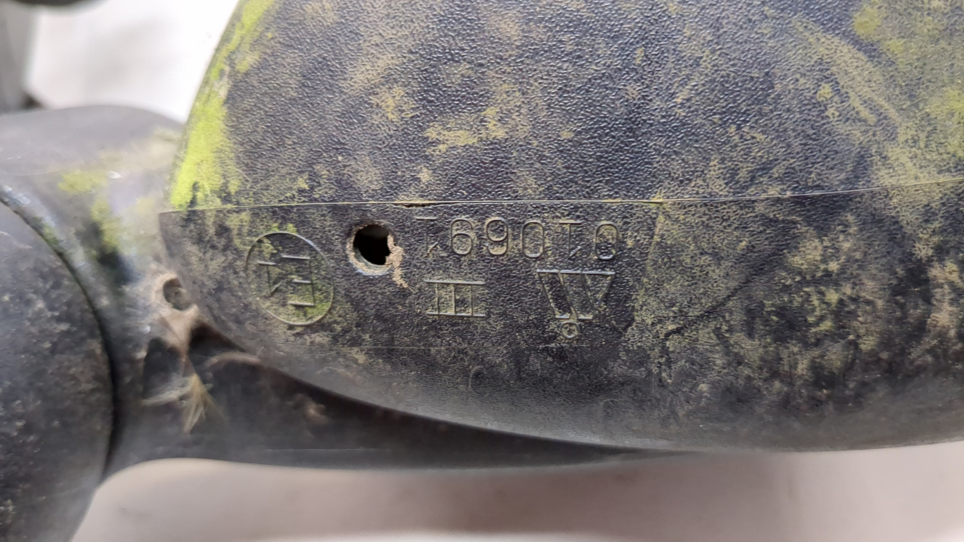 Зеркало правое электрическое