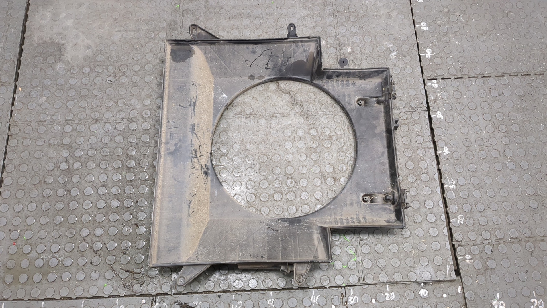 Диффузор вентилятора