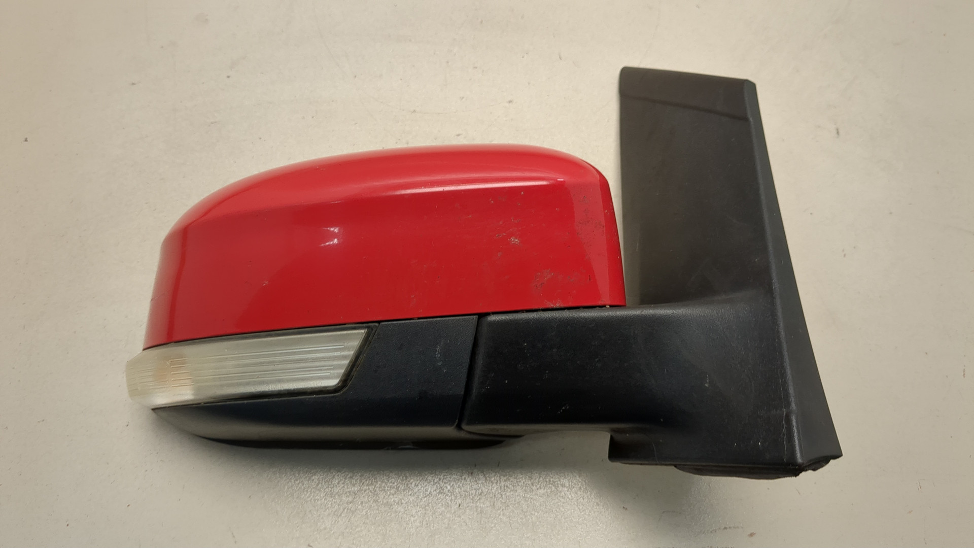 Зеркало правое электрическое