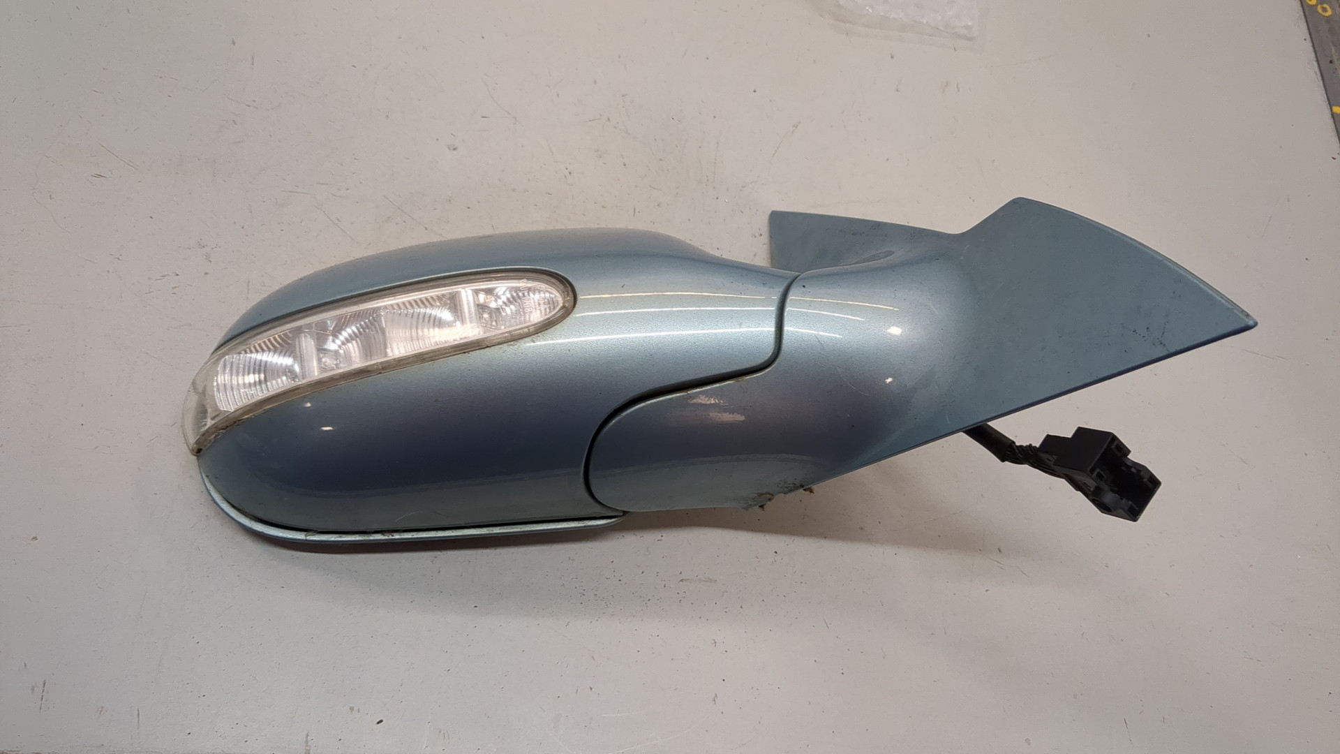 Зеркало правое электрическое