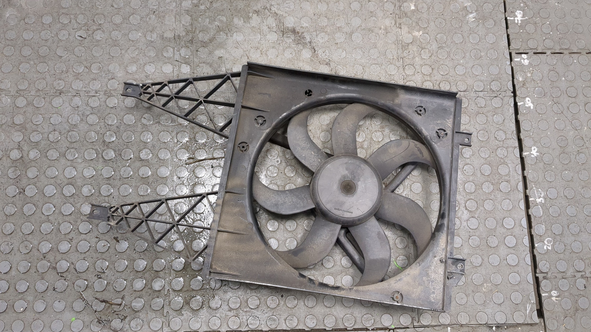 Вентилятор радиатора