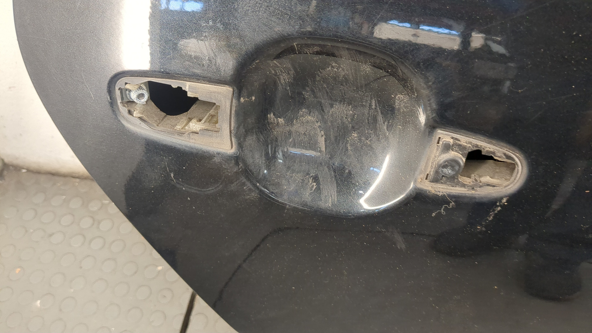 Дверь задняя правая