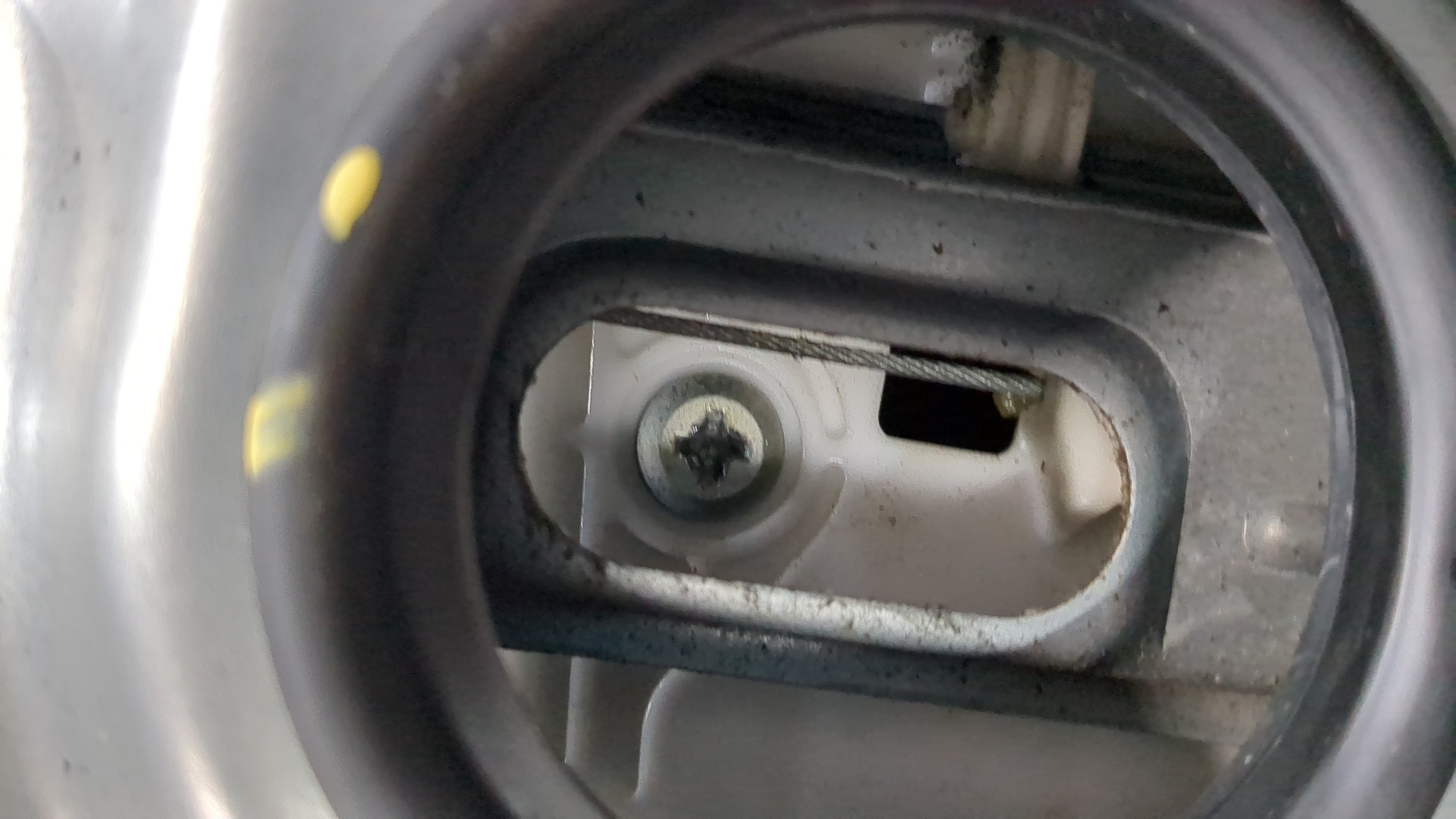 Дверь задняя правая