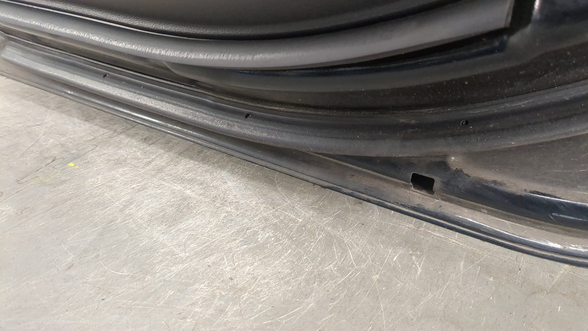 Дверь задняя правая