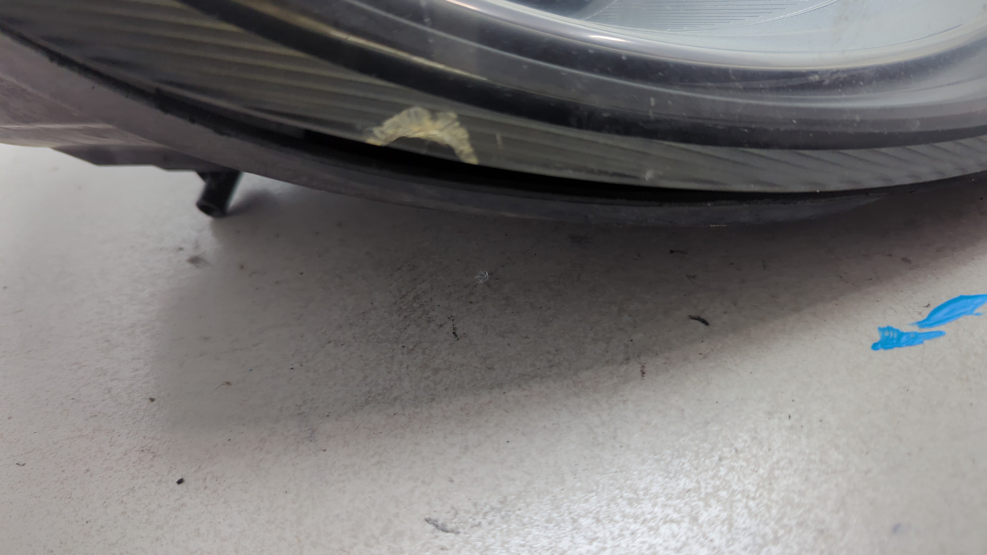 Фара правая