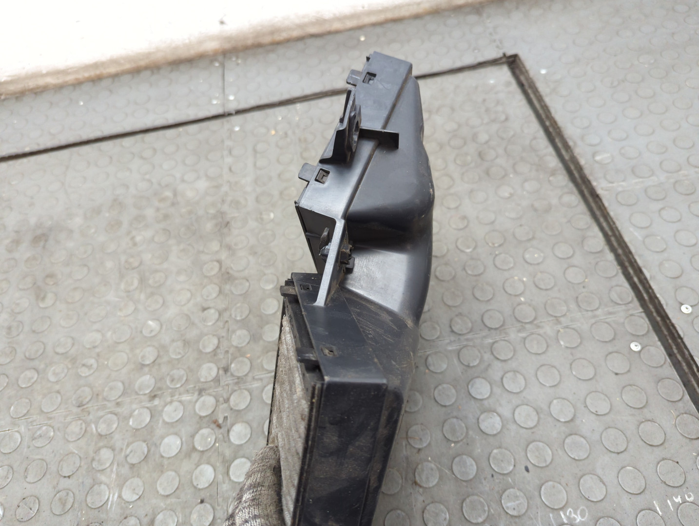 Корпус салонного фильтра