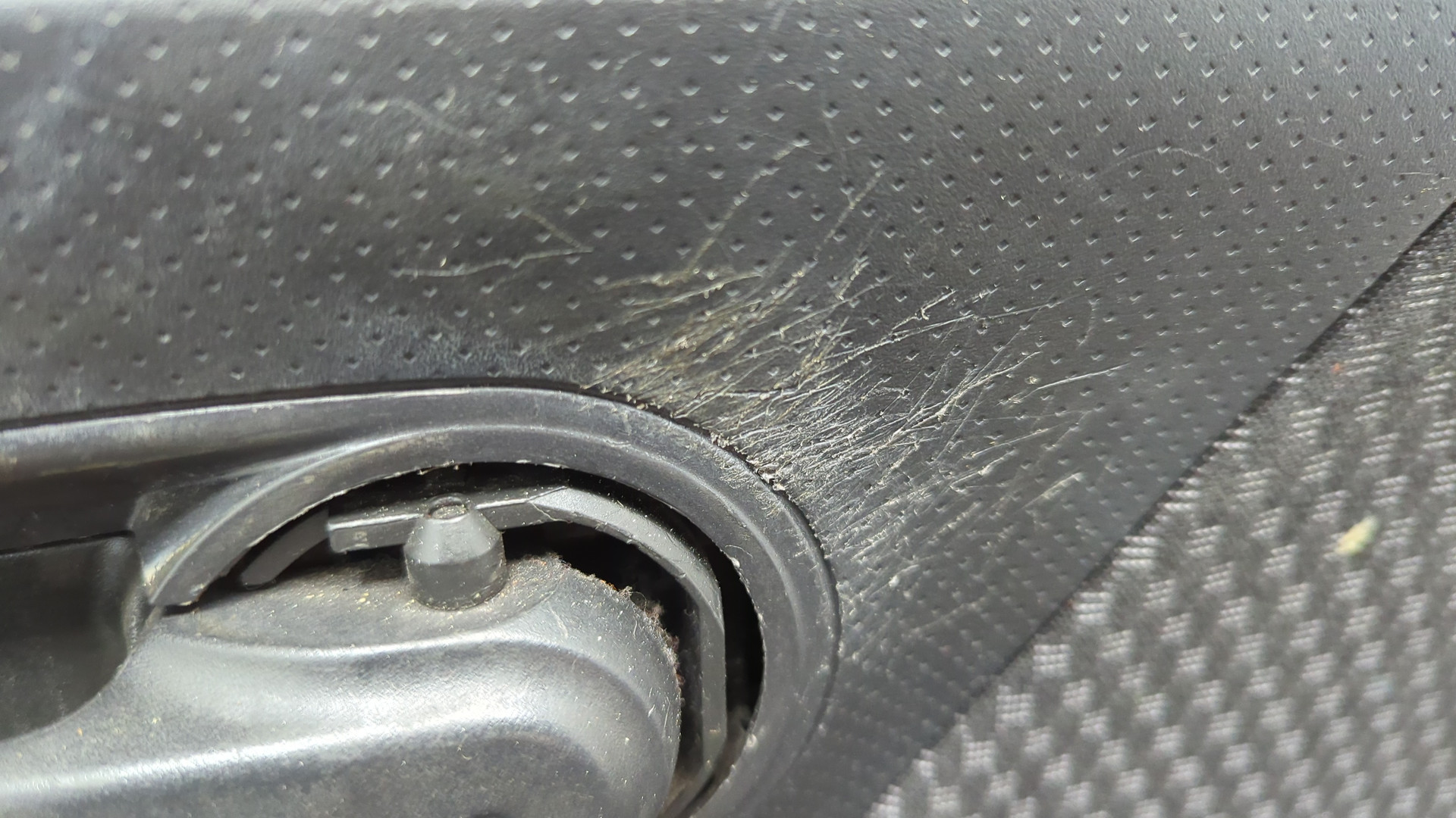 Дверь передняя правая